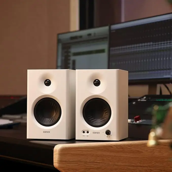 Edifier MR4 budget studio monitor speakers – perfect for home studios and beginner music producers under $100.